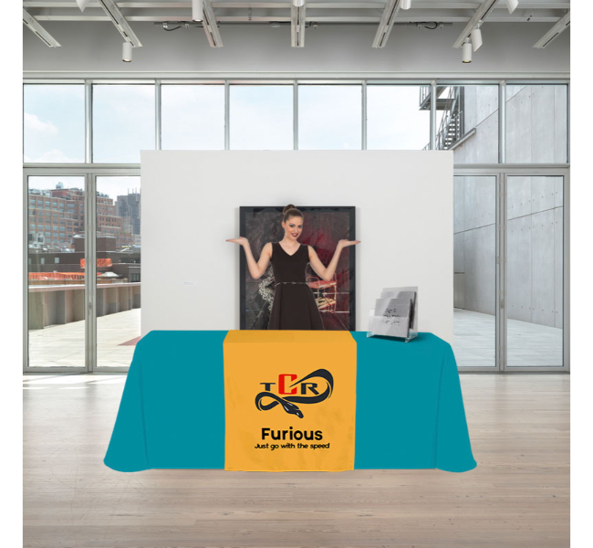 Table Runners & Toppers